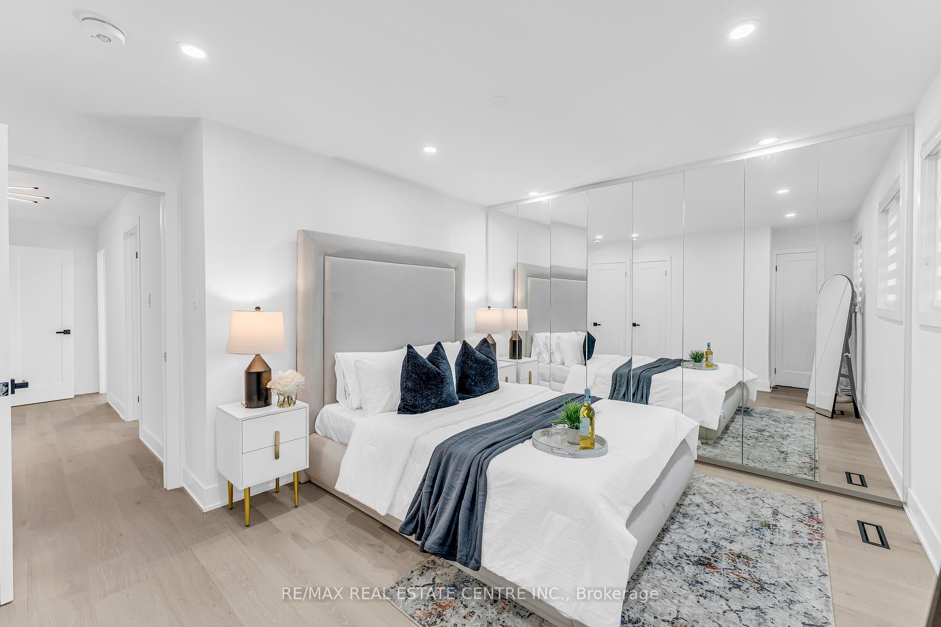 35 Munford Cres, Toronto, ON M4B1B9 | 4 Bedroom 6 Bathroom Detached House | Image 14