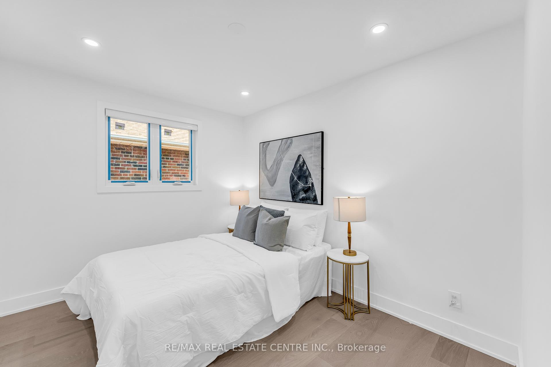 35 Munford Cres, Toronto, ON M4B1B9 | 4 Bedroom 6 Bathroom Detached House | Image 16