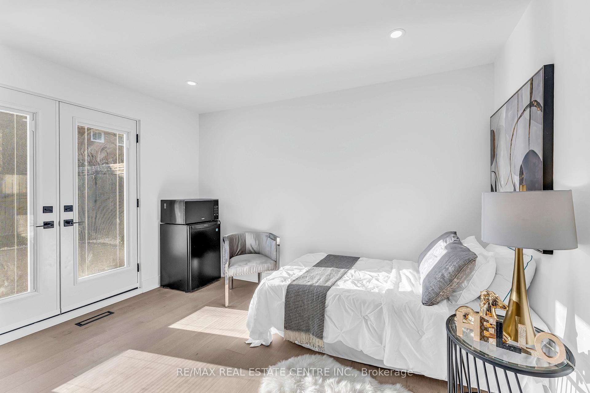 35 Munford Cres, Toronto, ON M4B1B9 | 4 Bedroom 6 Bathroom Detached House | Image 20