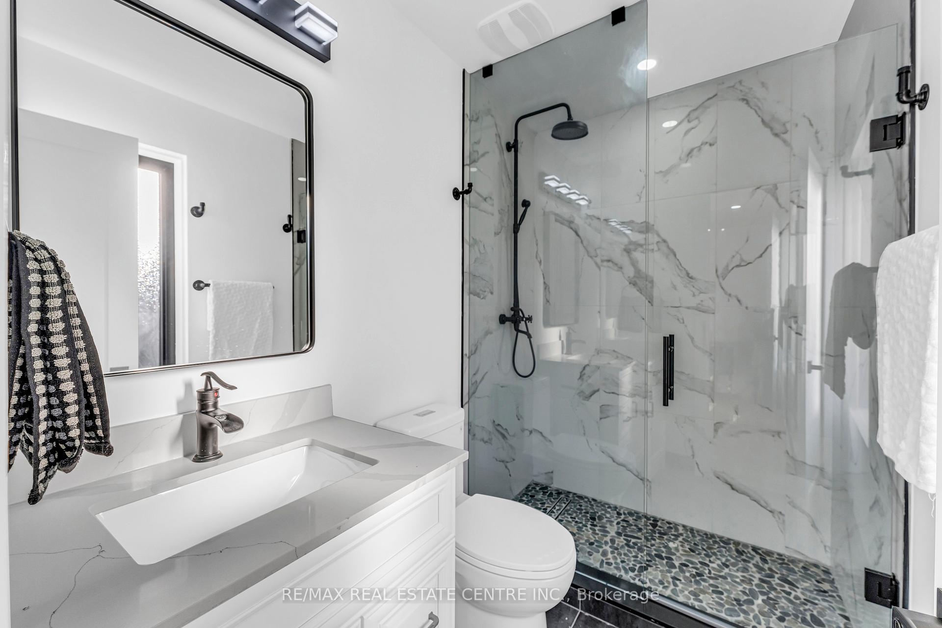 35 Munford Cres, Toronto, ON M4B1B9 | 4 Bedroom 6 Bathroom Detached House | Image 22