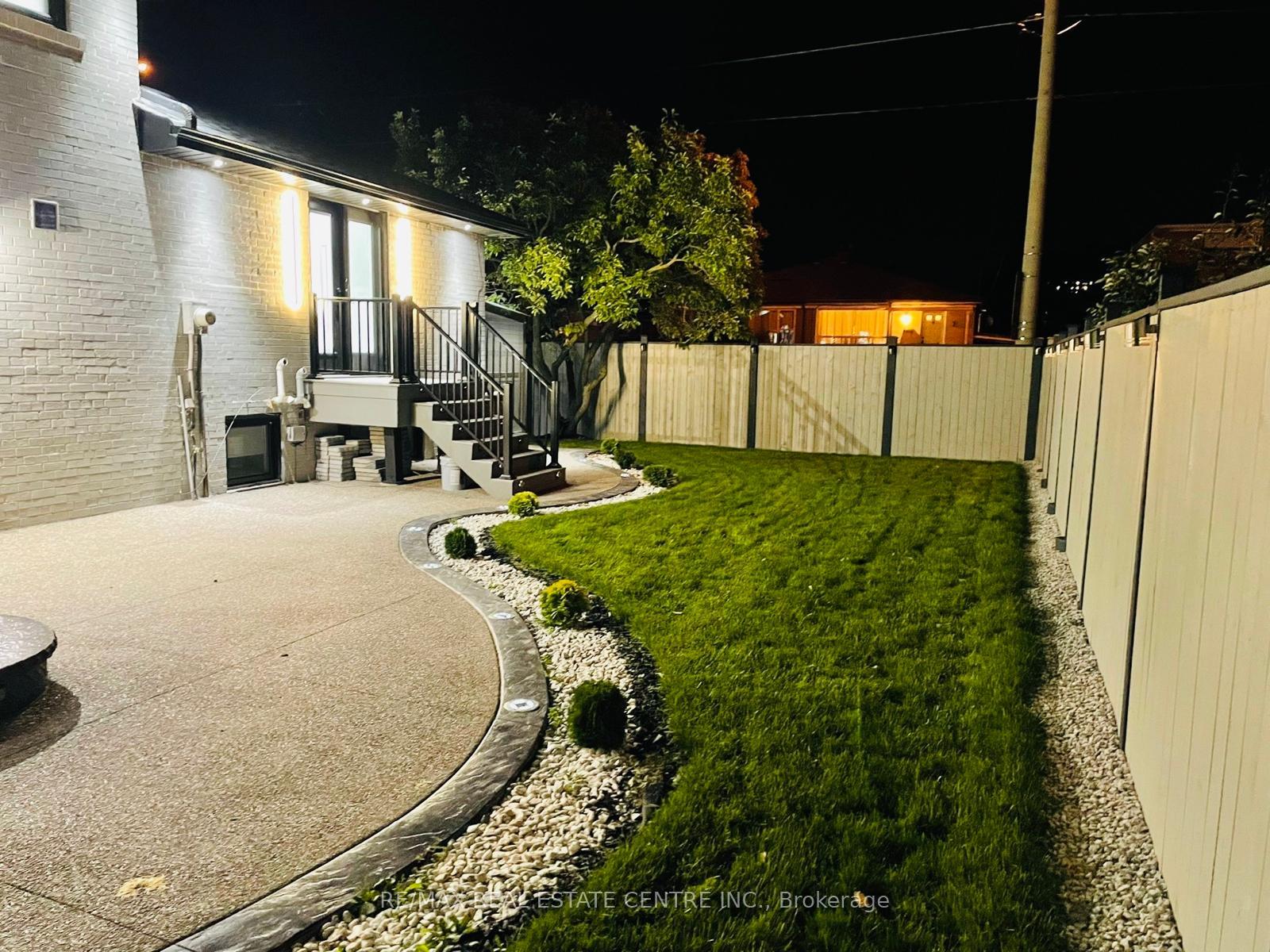 35 Munford Cres, Toronto, ON M4B1B9 | 4 Bedroom 6 Bathroom Detached House | Image 37