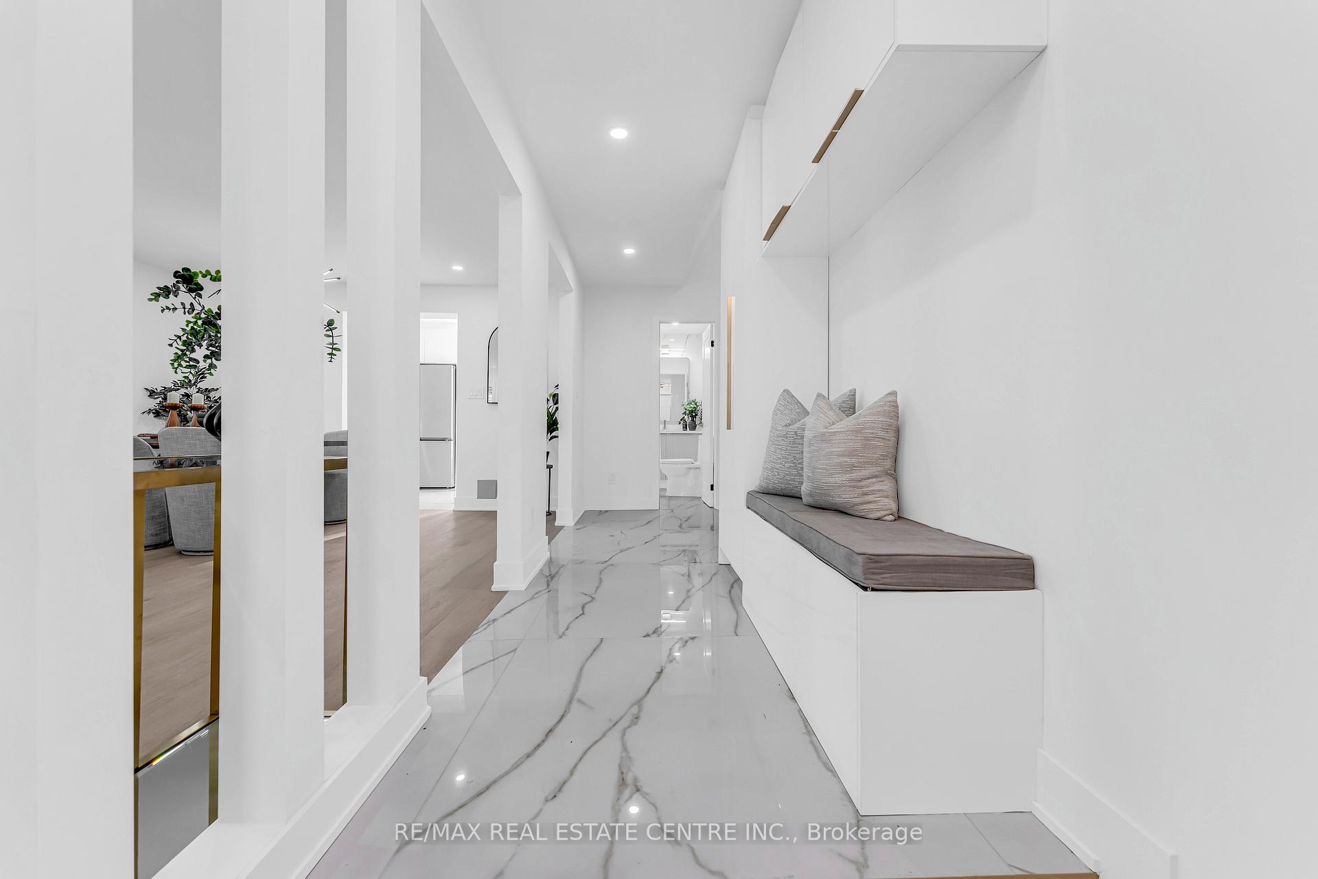 35 Munford Cres, Toronto, ON M4B1B9 | 4 Bedroom 6 Bathroom Detached House | Image 4