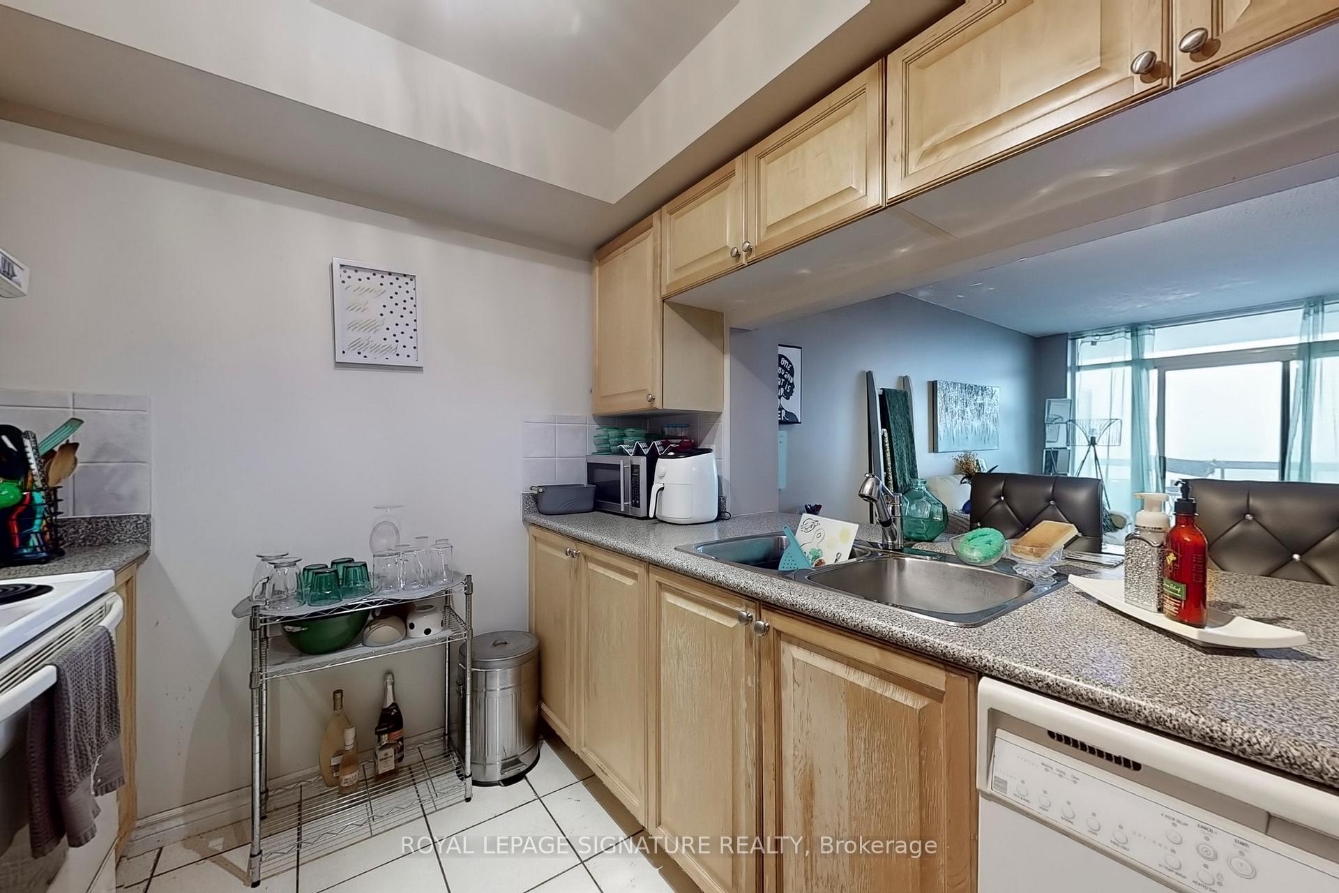 #1531 - 18 Mondeo Dr, Toronto, ON M1P5C8 | 1 Bedroom 1 Bathroom Condo Apt | Image 16