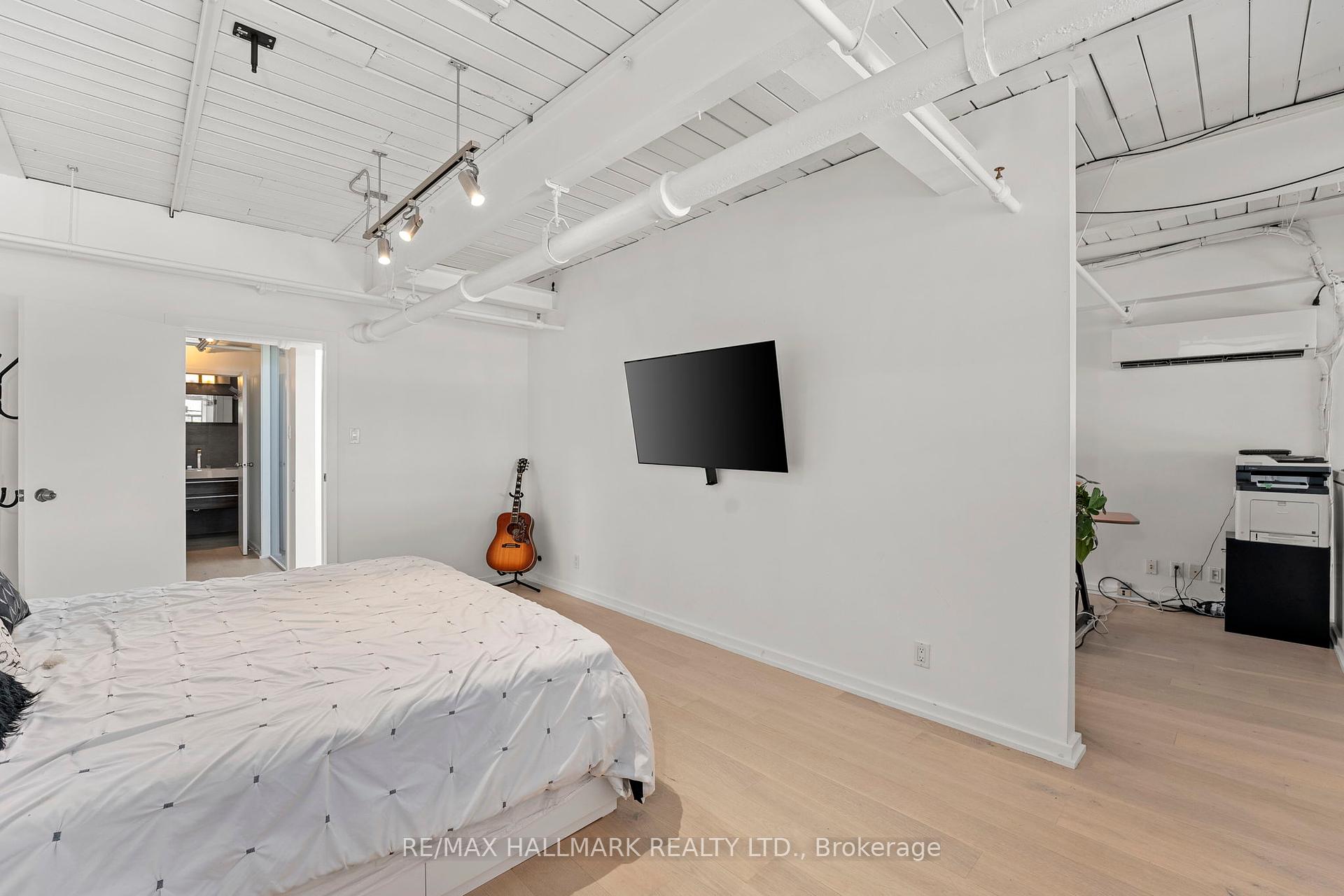 #226 - 1173 Dundas St E, Toronto, ON M4M3P1 | 2 Bedroom 2 Bathroom Condo Apt | Image 17