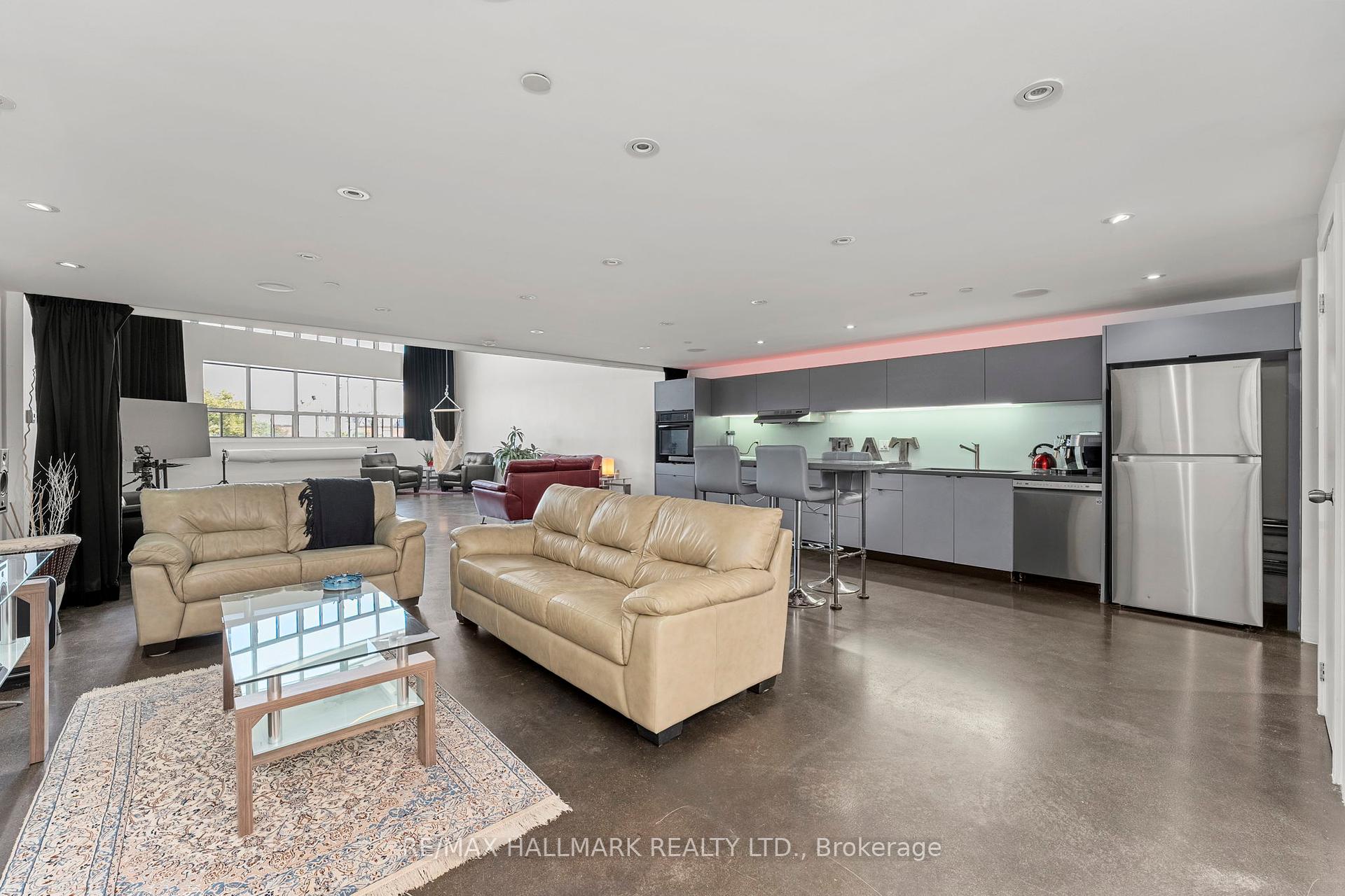 #226 - 1173 Dundas St E, Toronto, ON M4M3P1 | 2 Bedroom 2 Bathroom Condo Apt | Image 4