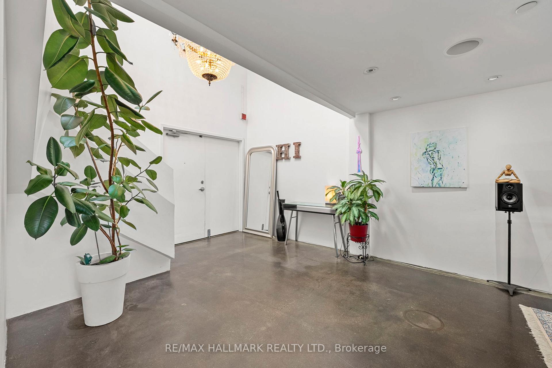 #226 - 1173 Dundas St E, Toronto, ON M4M3P1 | 2 Bedroom 2 Bathroom Condo Apt | Image 6