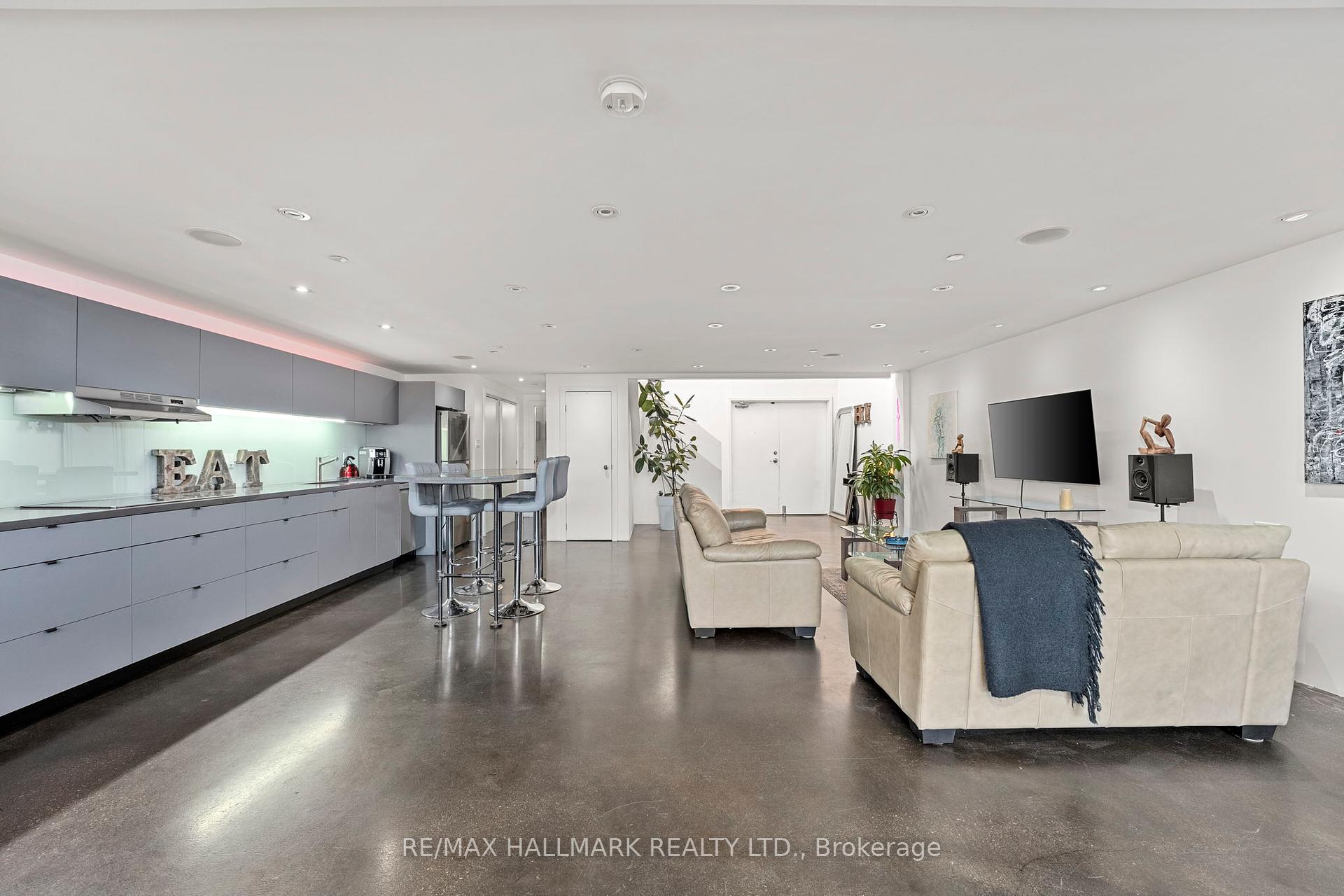 #226 - 1173 Dundas St E, Toronto, ON M4M3P1 | 2 Bedroom 2 Bathroom Condo Apt | Image 8