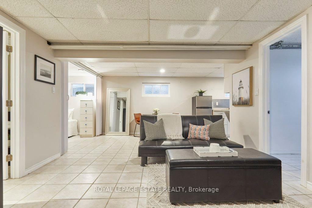 63 Valhalla Blvd, Toronto, ON M1N3B4 | 3 Bedroom 3 Bathroom Detached House | Image 25