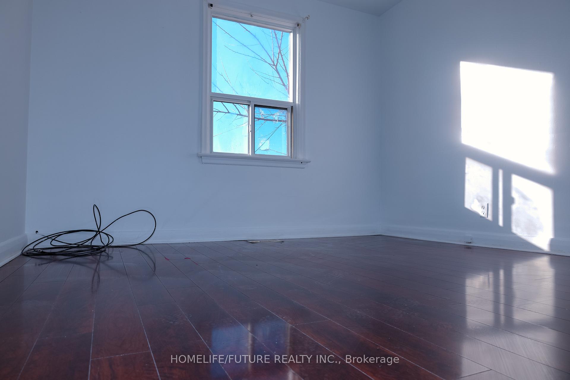 124 North Woodrow Blvd, Toronto, ON M1K1X1 | 2 Bedroom 2 Bathroom Detached House | Image 10