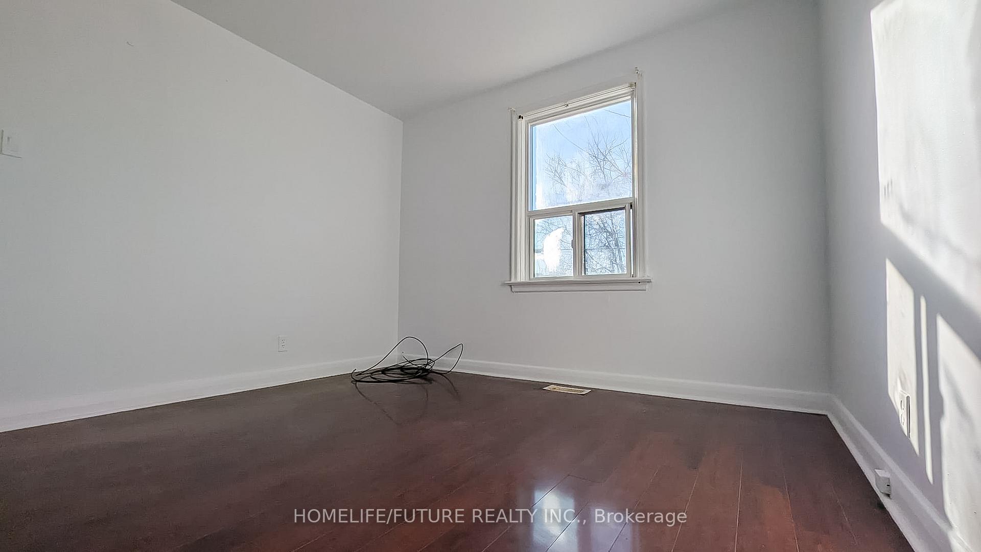 124 North Woodrow Blvd, Toronto, ON M1K1X1 | 2 Bedroom 2 Bathroom Detached House | Image 15