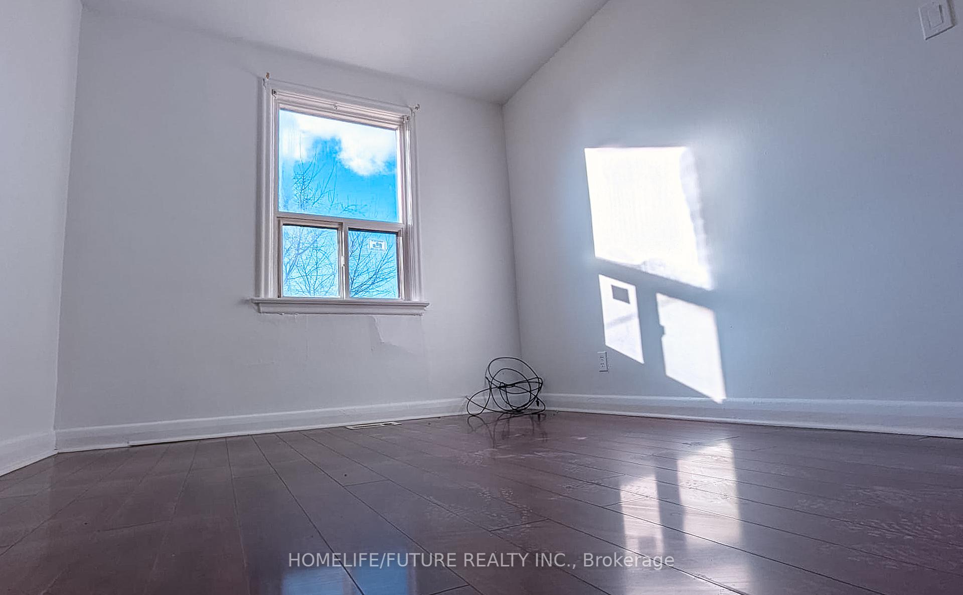 124 North Woodrow Blvd, Toronto, ON M1K1X1 | 2 Bedroom 2 Bathroom Detached House | Image 17