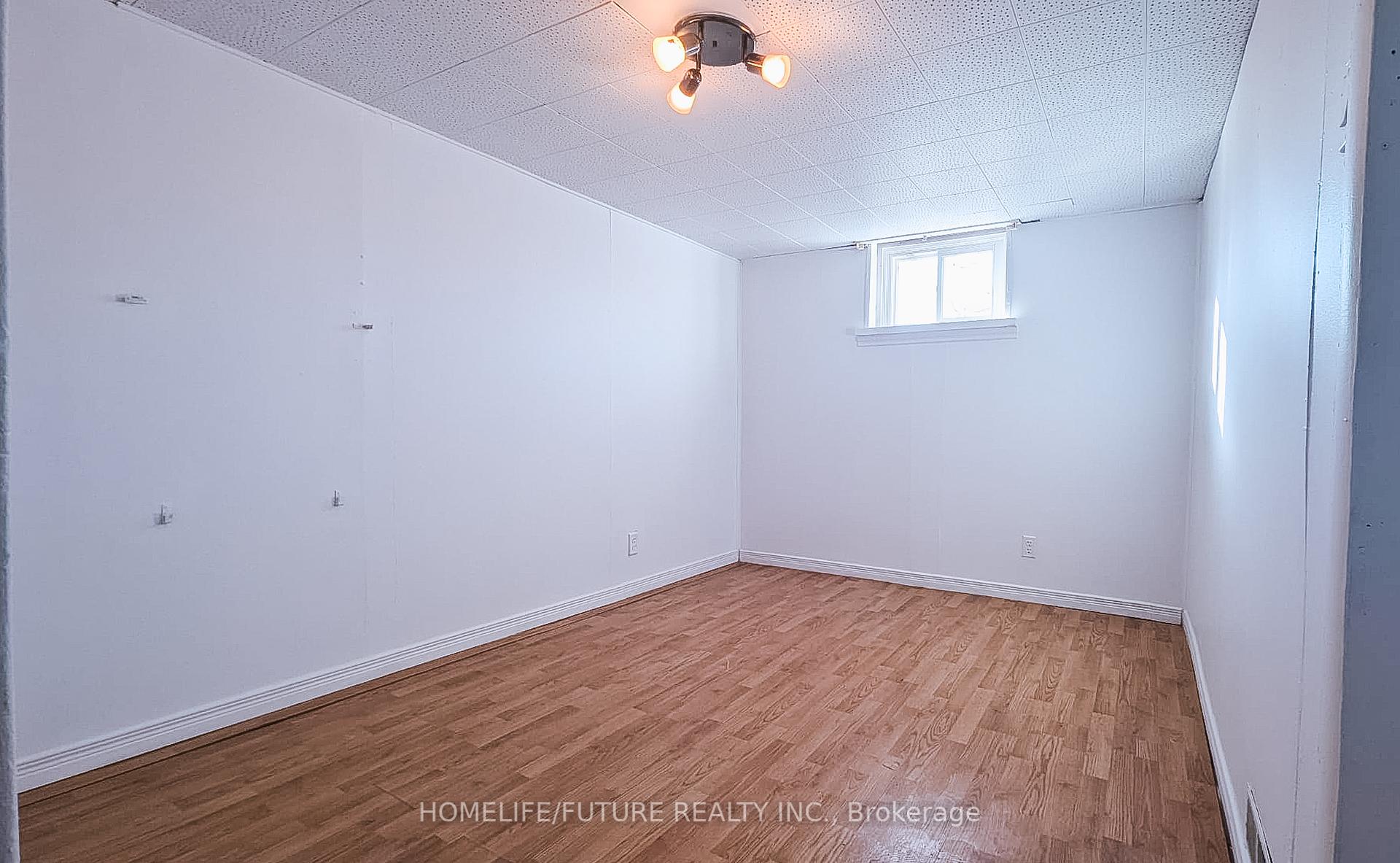 124 North Woodrow Blvd, Toronto, ON M1K1X1 | 2 Bedroom 2 Bathroom Detached House | Image 19