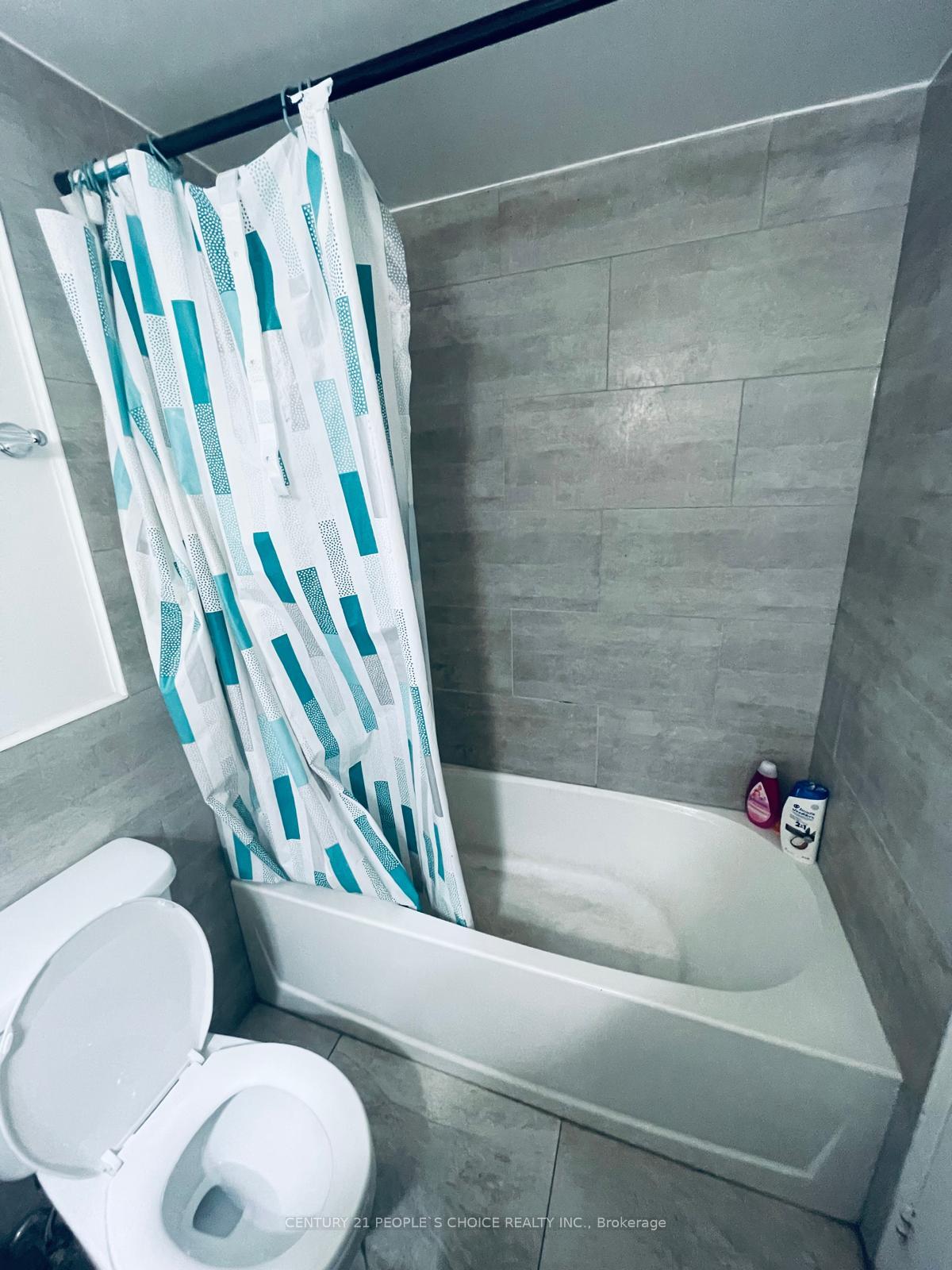 #216 - 100 Wingarden Crt, Toronto, ON M1B2P4 | 2 Bedroom 2 Bathroom Condo Apt | Image 12