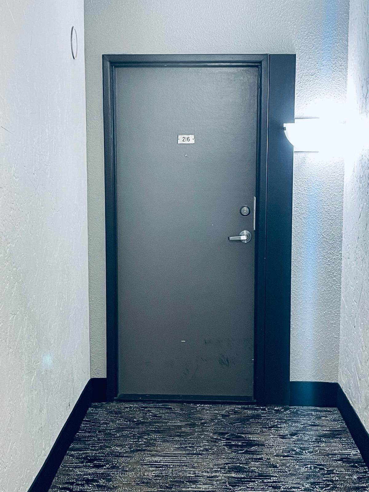 #216 - 100 Wingarden Crt, Toronto, ON M1B2P4 | 2 Bedroom 2 Bathroom Condo Apt | Image 4