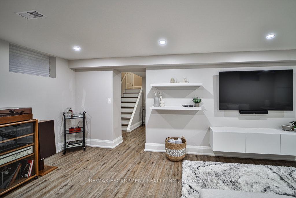 31 Nuffield Dr, Toronto, ON M1E1H3 | 3 Bedroom 2 Bathroom Detached House | Image 24