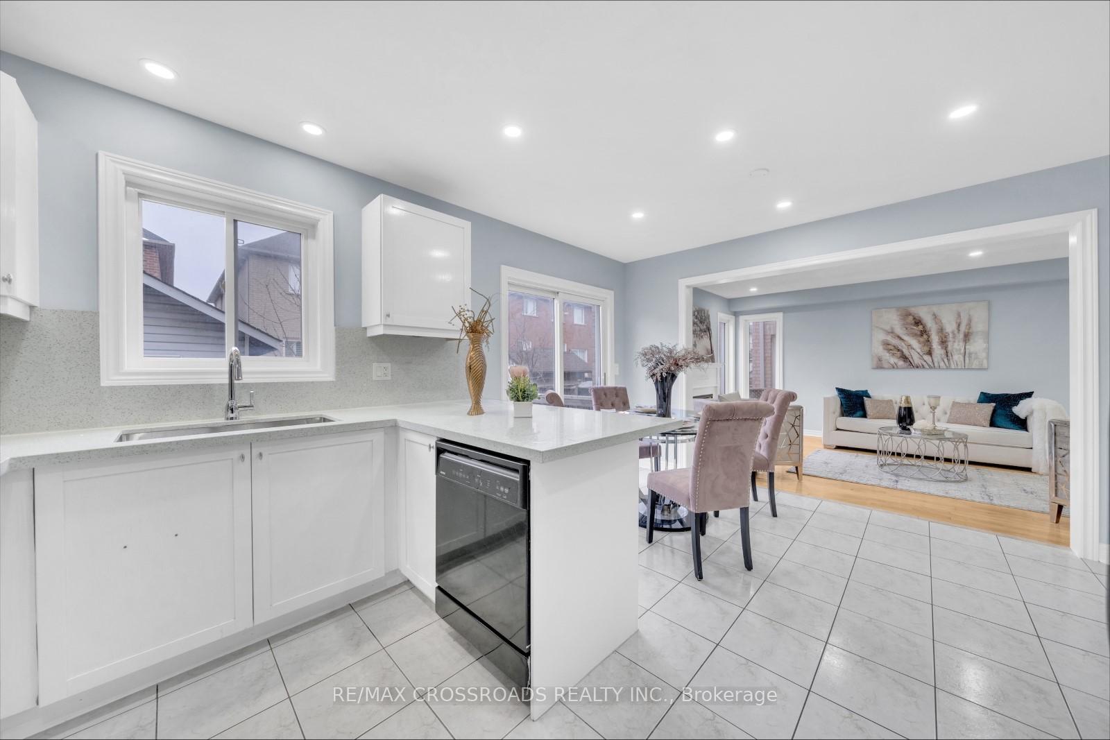 76 Seasons Dr, Toronto, ON M1X1X9 | 4 Bedroom 4 Bathroom Detached House | Image 6