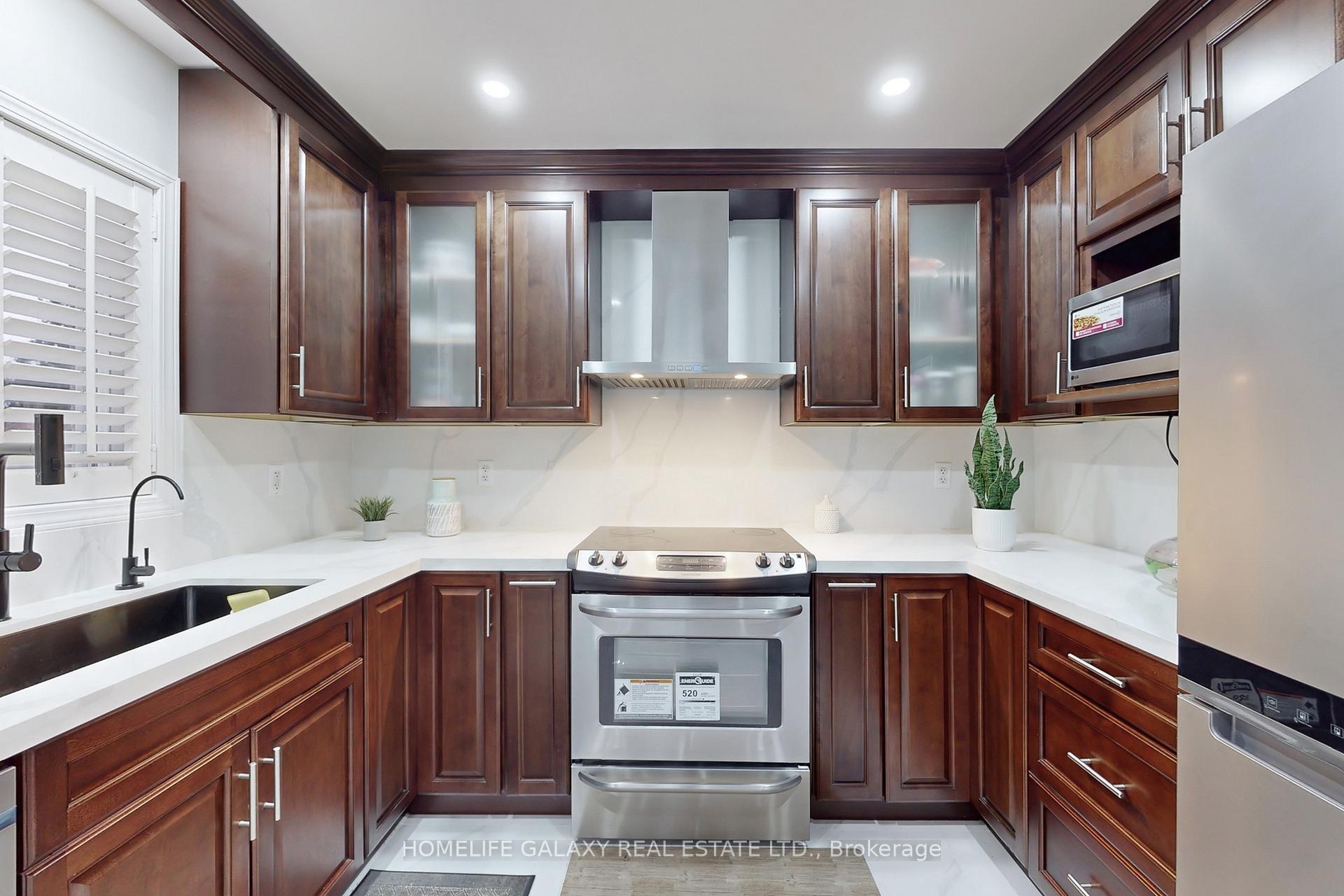 4 Sirius Cres, Toronto, ON M1X2A6 | 4 Bedroom 3 Bathroom Detached House | Image 10