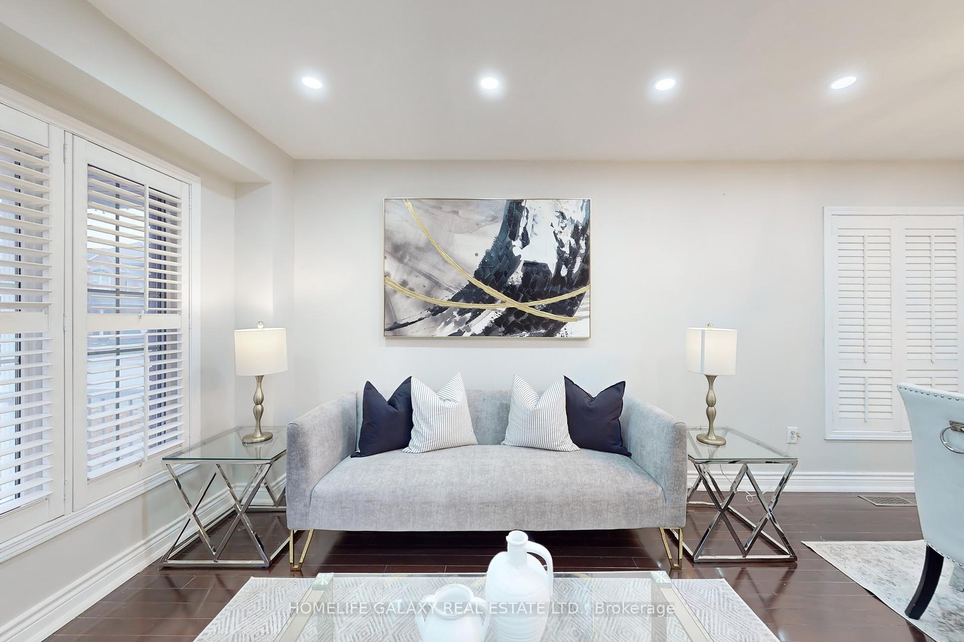 4 Sirius Cres, Toronto, ON M1X2A6 | 4 Bedroom 3 Bathroom Detached House | Image 2