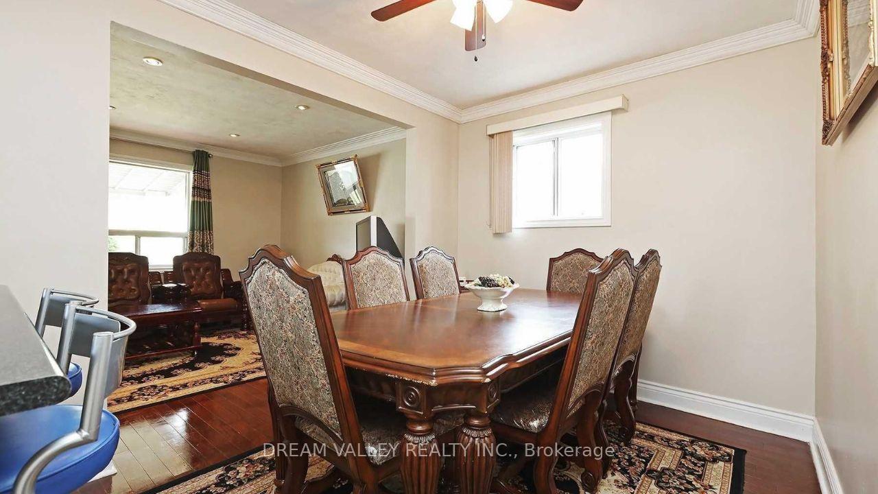 55 Colonial Ave, Toronto, ON M1M2C4 | 3 Bedroom 3 Bathroom Detached House | Image 6