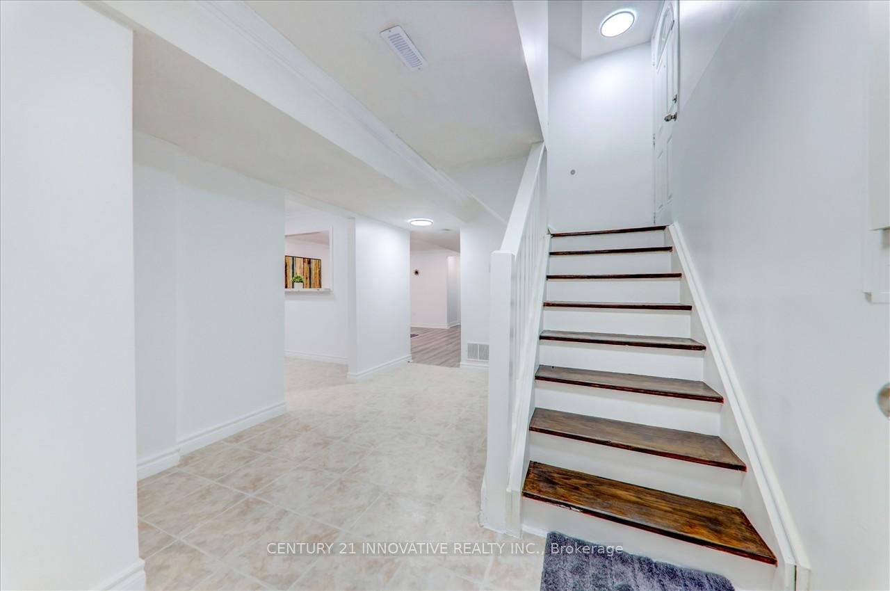 39 Birrell Ave, Toronto, ON M1B5C8 | 4 Bedroom 4 Bathroom Detached House | Image 29