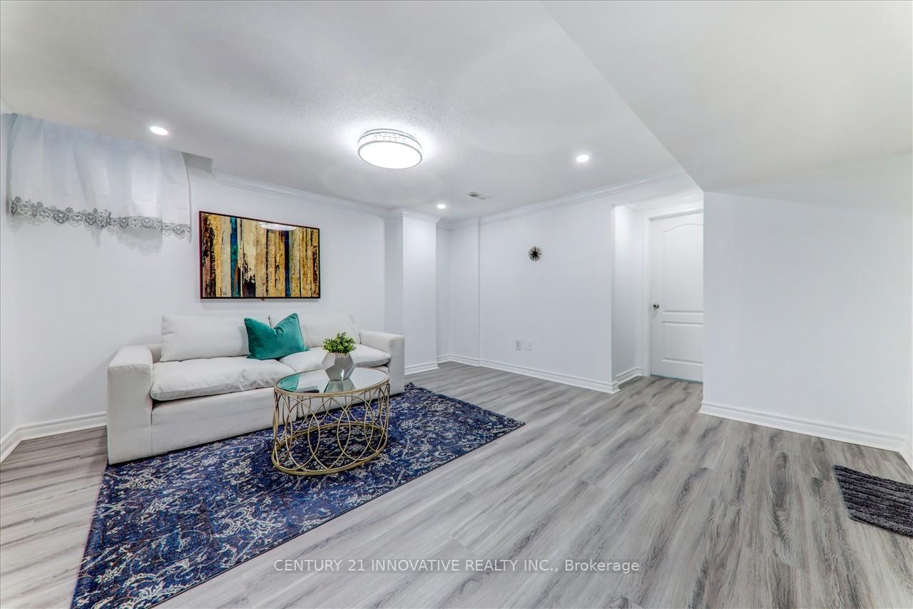 39 Birrell Ave, Toronto, ON M1B5C8 | 4 Bedroom 4 Bathroom Detached House | Image 32