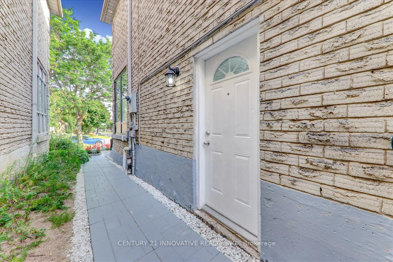 39 Birrell Ave, Toronto, ON M1B5C8 | 4 Bedroom 4 Bathroom Detached House | Image 39