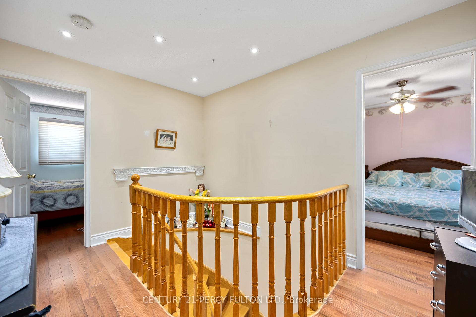 33 Budworth Dr, Toronto, ON M1E3H8 | 4 Bedroom 4 Bathroom Detached House | Image 14