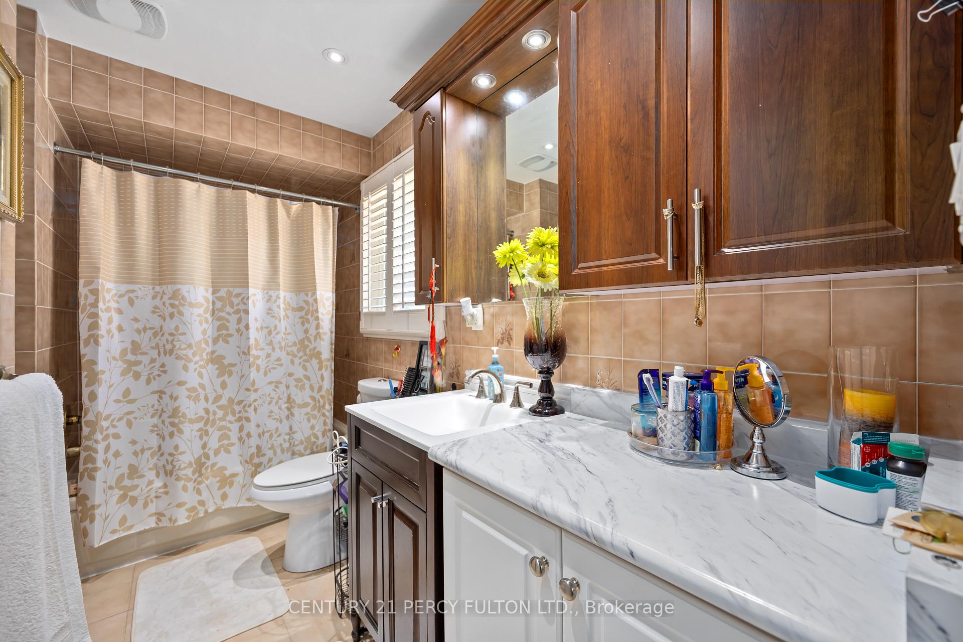 33 Budworth Dr, Toronto, ON M1E3H8 | 4 Bedroom 4 Bathroom Detached House | Image 17