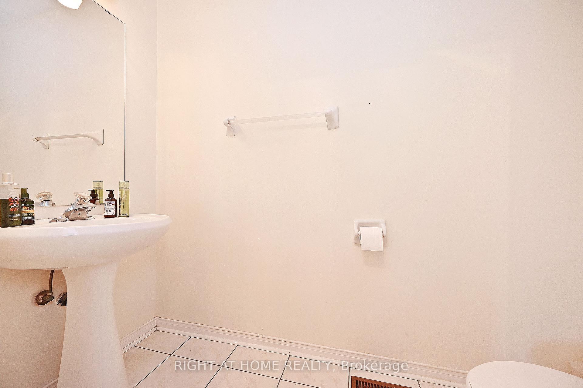 22 Samuel Teitel Crt, Toronto, ON M1X1S7 | 4 Bedroom 4 Bathroom Detached House | Image 19