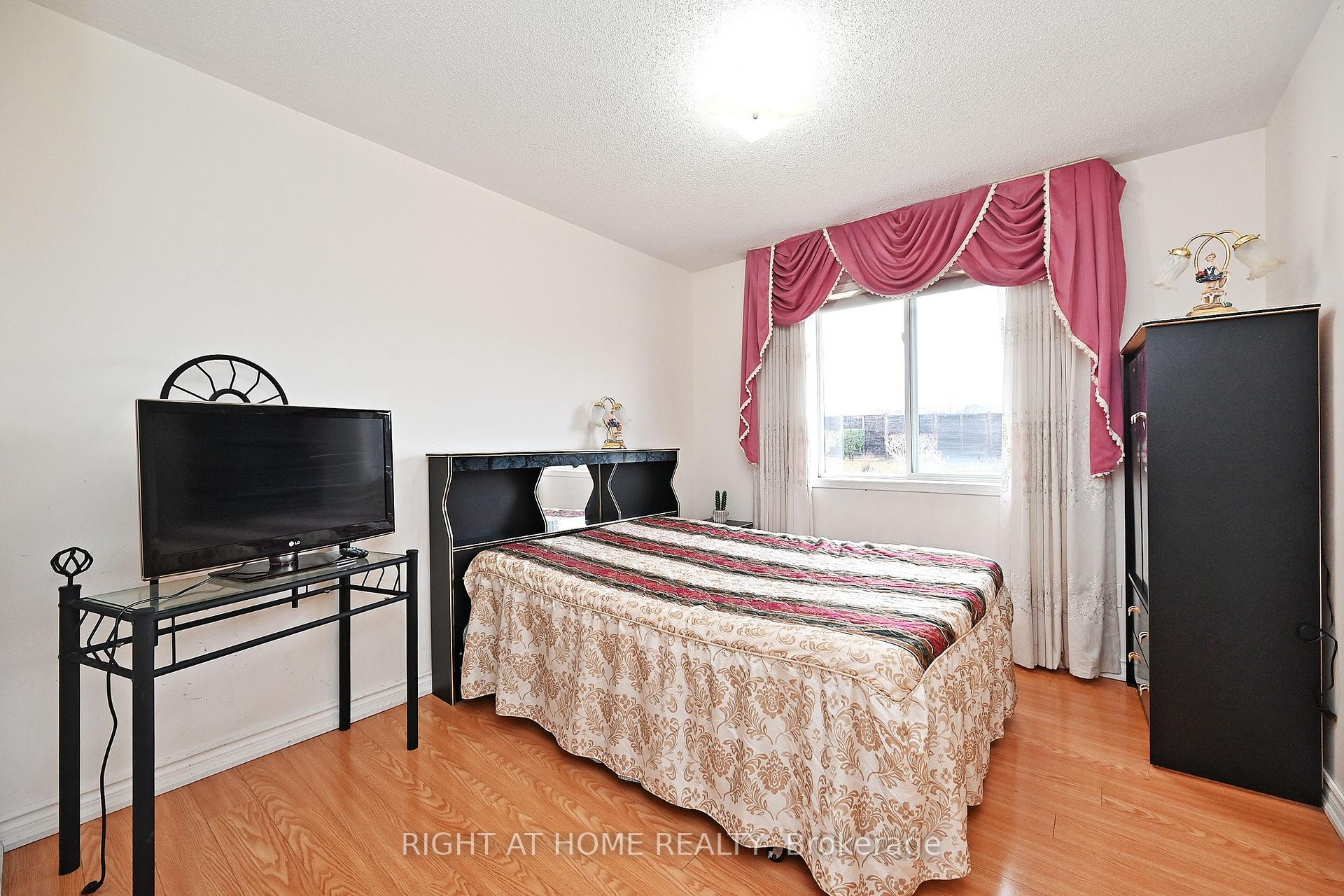 22 Samuel Teitel Crt, Toronto, ON M1X1S7 | 4 Bedroom 4 Bathroom Detached House | Image 27