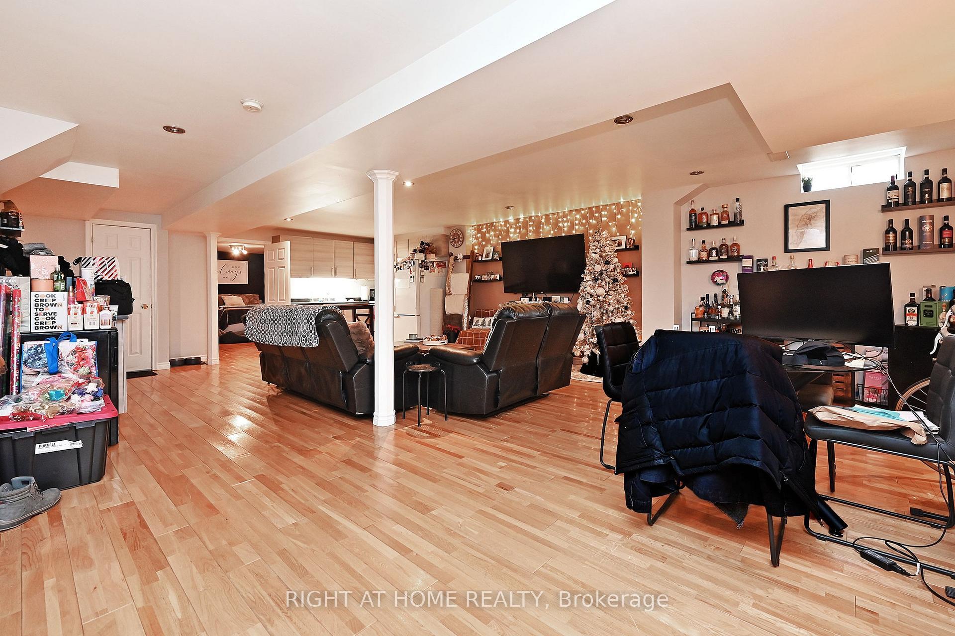 22 Samuel Teitel Crt, Toronto, ON M1X1S7 | 4 Bedroom 4 Bathroom Detached House | Image 34