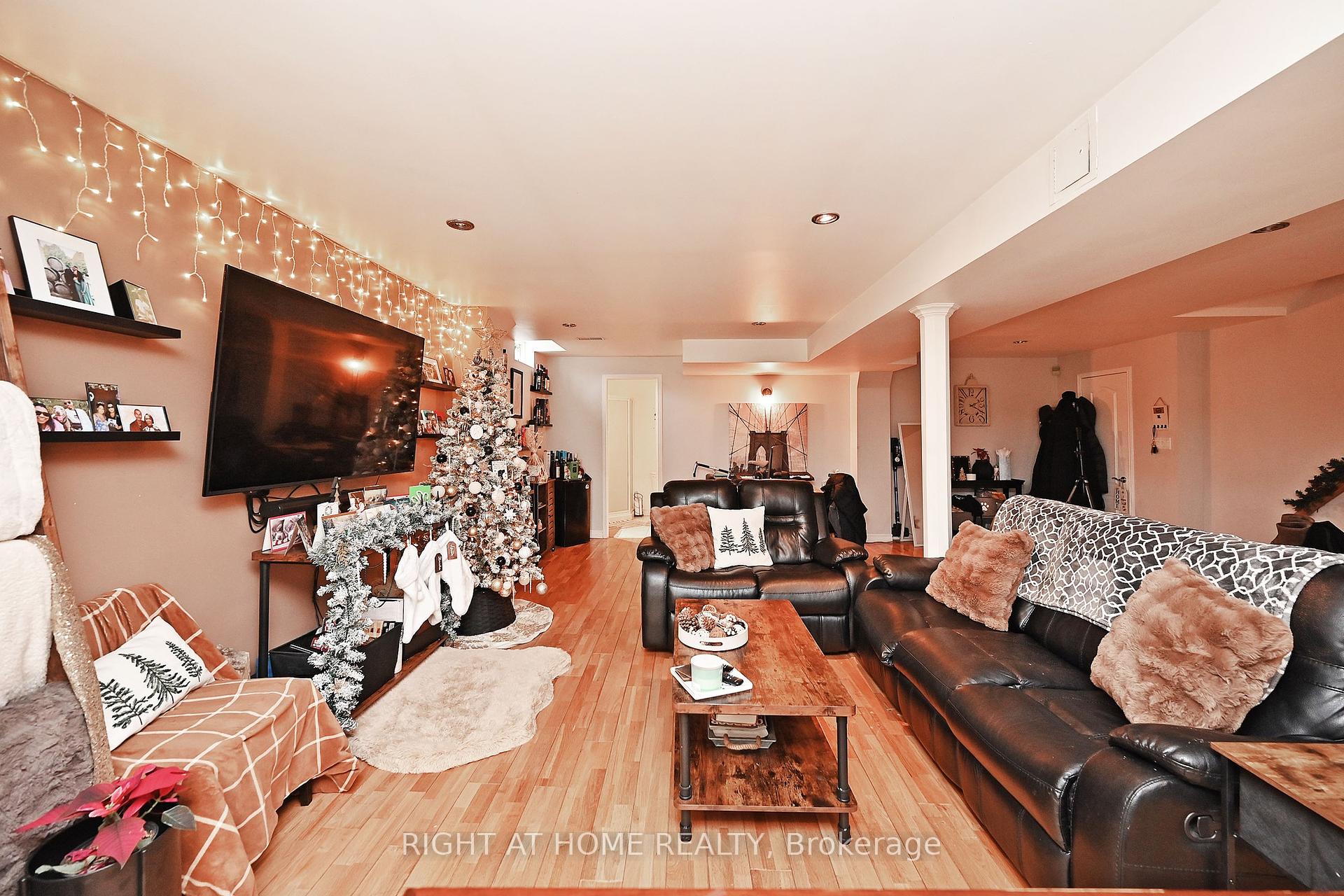 22 Samuel Teitel Crt, Toronto, ON M1X1S7 | 4 Bedroom 4 Bathroom Detached House | Image 35