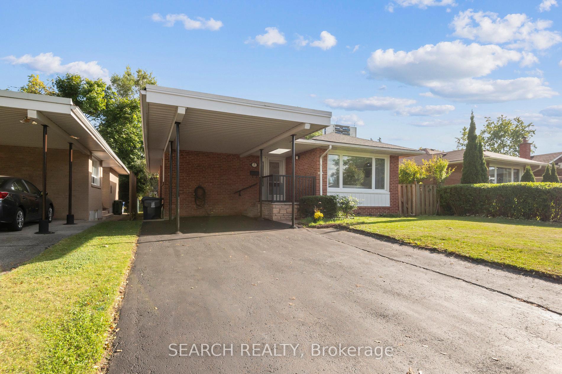 7 Garrick Rd, Toronto, ON M1M1S6 | 3 Bedroom 2 Bathroom Detached House | Image 2