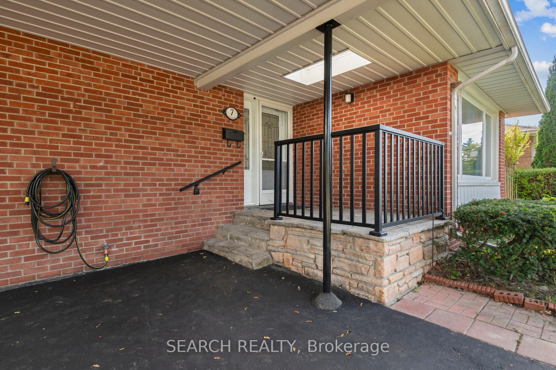 7 Garrick Rd, Toronto, ON M1M1S6 | 3 Bedroom 2 Bathroom Detached House | Image 4