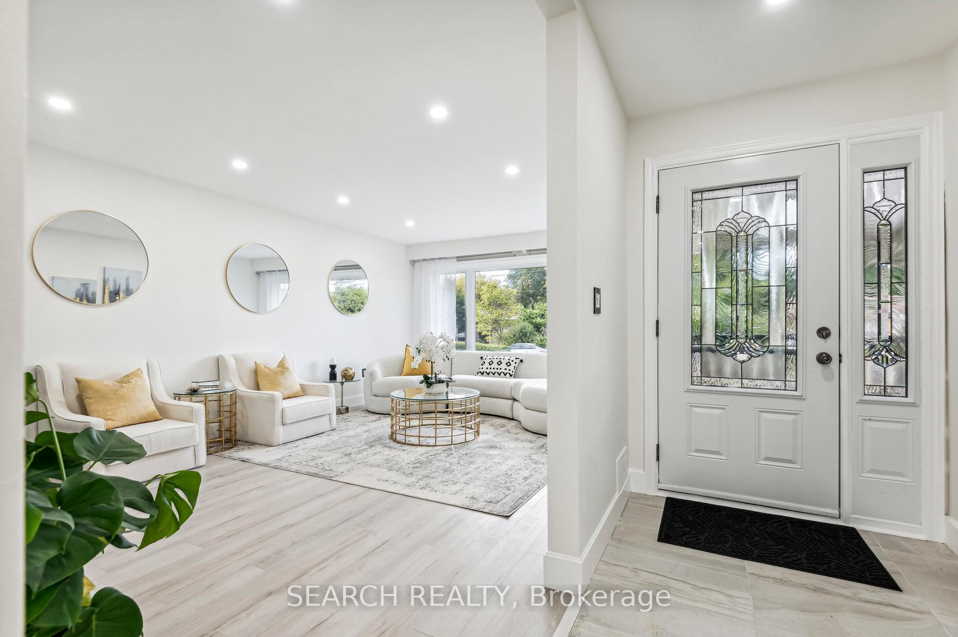 7 Garrick Rd, Toronto, ON M1M1S6 | 3 Bedroom 2 Bathroom Detached House | Image 9