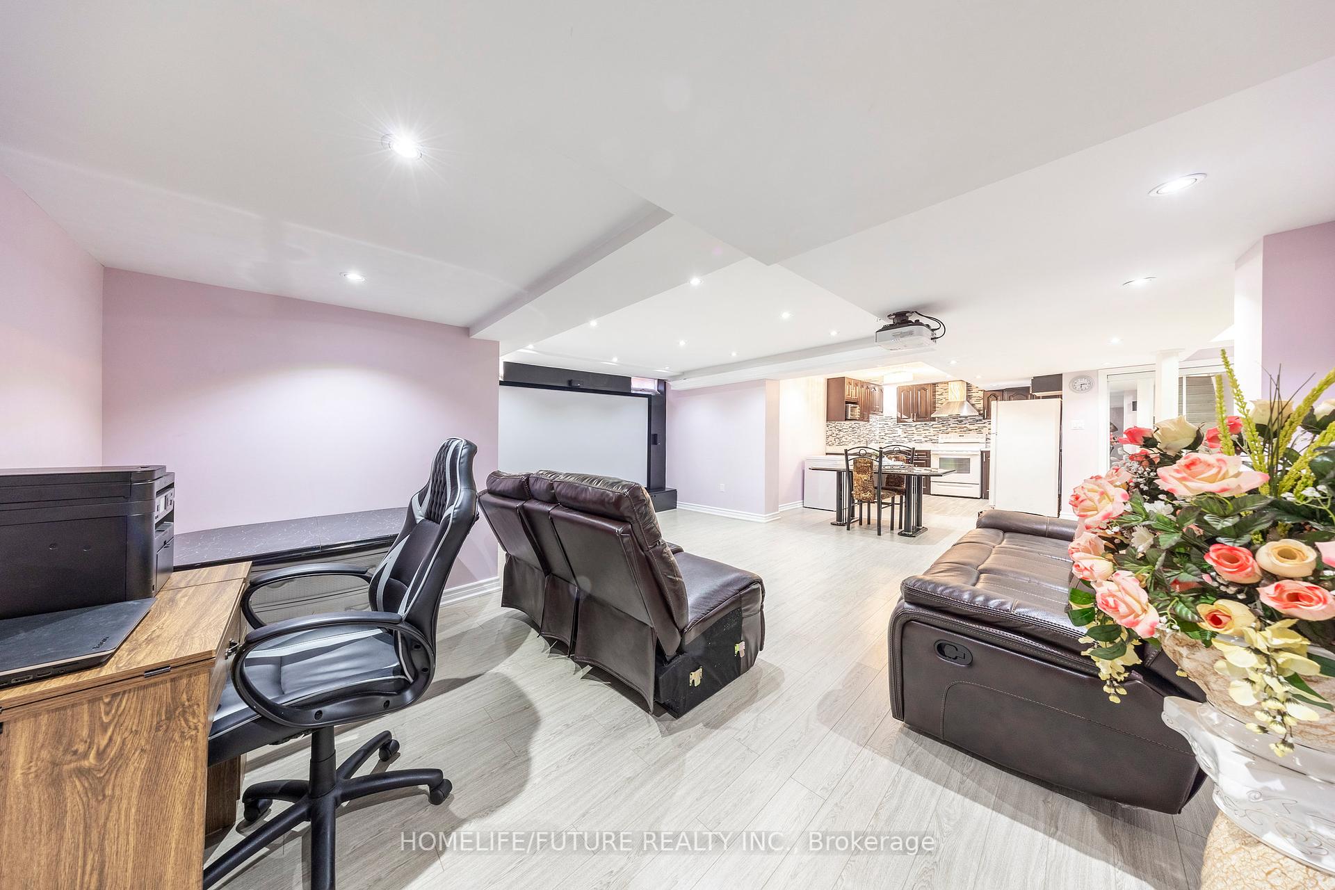 636 Staines Rd, Toronto, ON M1X2A7 | 4 Bedroom 4 Bathroom Detached House | Image 32