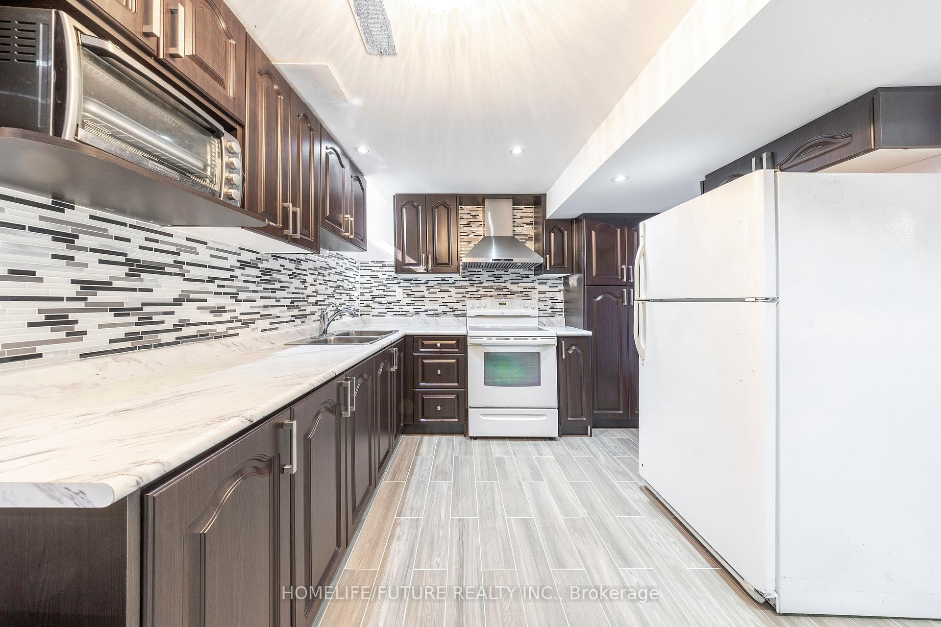 636 Staines Rd, Toronto, ON M1X2A7 | 4 Bedroom 4 Bathroom Detached House | Image 34