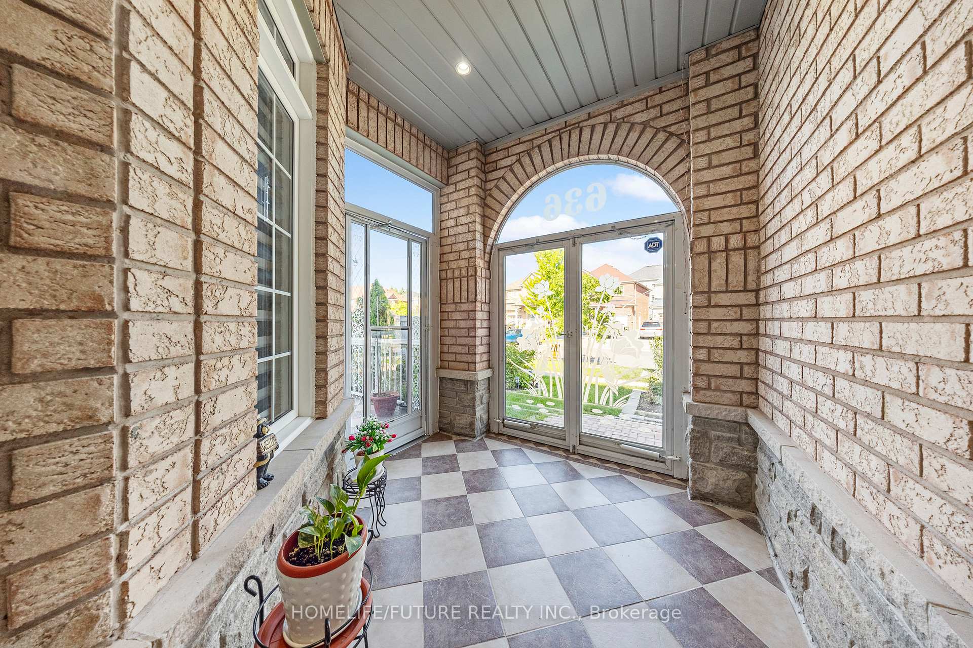 636 Staines Rd, Toronto, ON M1X2A7 | 4 Bedroom 4 Bathroom Detached House | Image 4