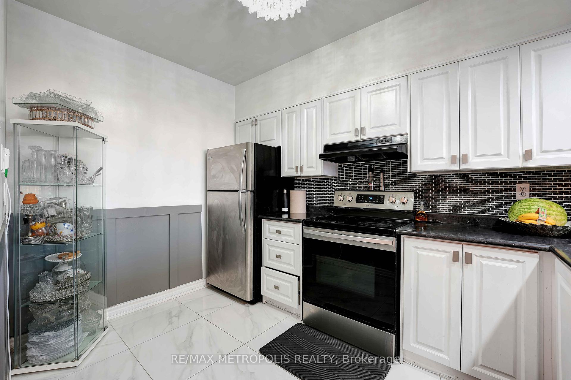 #1011 - 410 Mclevin Ave, Toronto, ON M1B5J5 | 2 Bedroom 2 Bathroom Condo Apt | Image 10