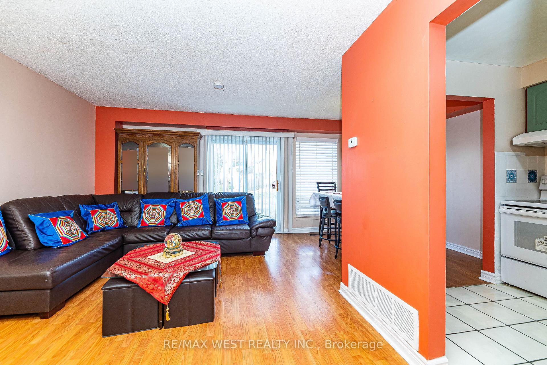 #29 - 50 Blackwell Ave N, Toronto, ON M1B1K2 | 3 Bedroom 2 Bathroom Condo Townhouse | Image 8