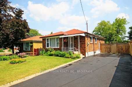 795 Scarborough Golf Clu Rd, Toronto, ON M1G1H9 | 3 Bedroom 2 Bathroom Detached House