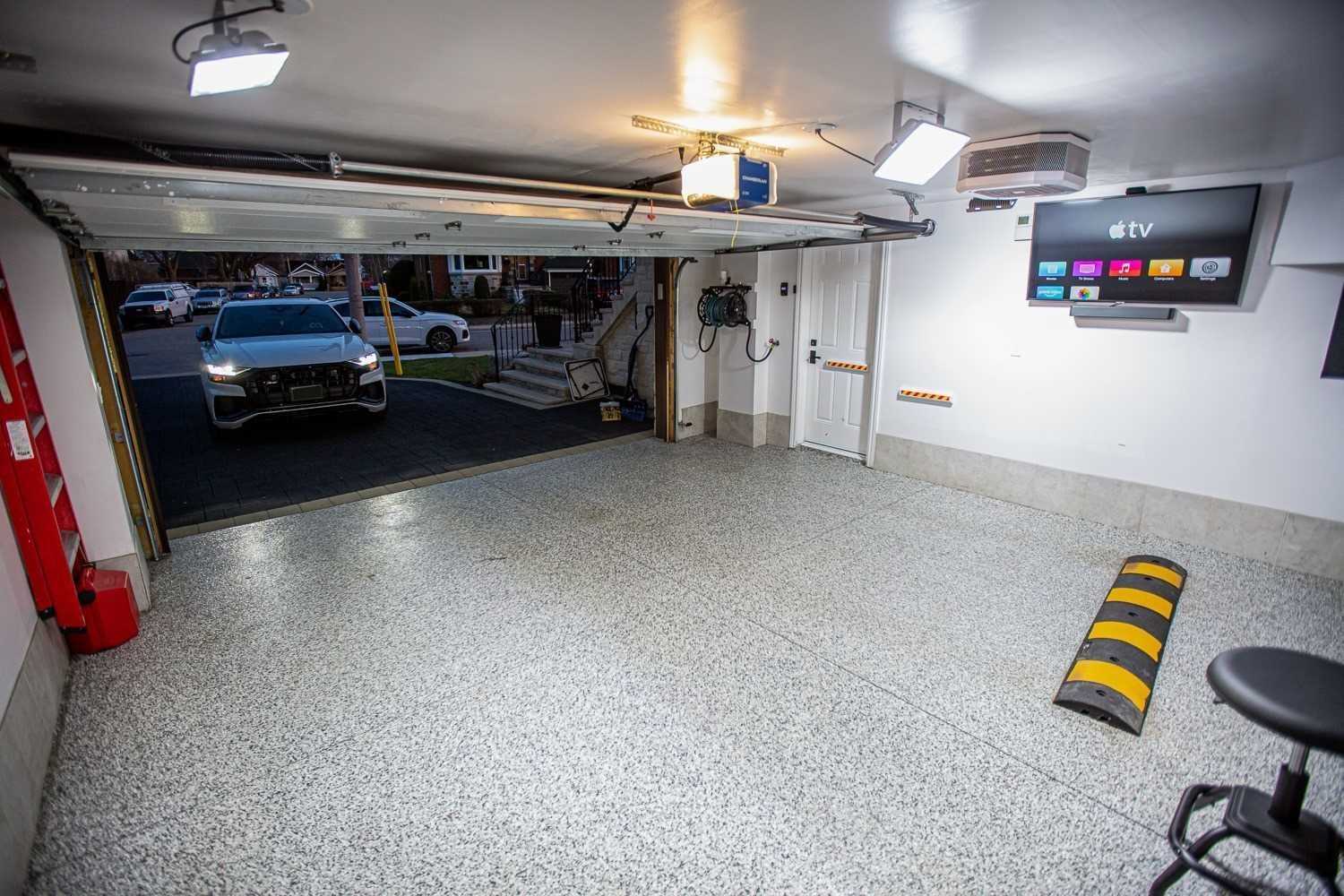 18 Davies Cres, Toronto, ON M4J2X5 | 4 Bedroom 5 Bathroom Detached House | Image 39