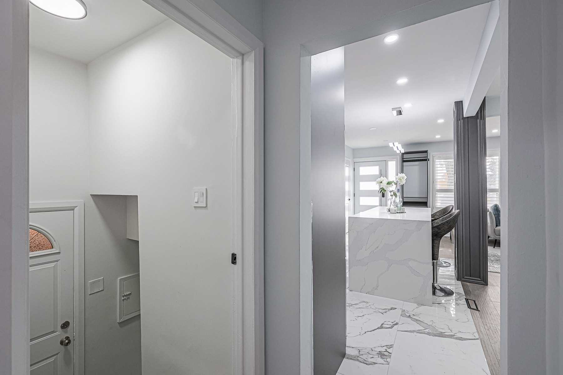 68 Murray Glen Dr, Toronto, ON M1R3J9 | 3 Bedroom 4 Bathroom Detached House | Image 19