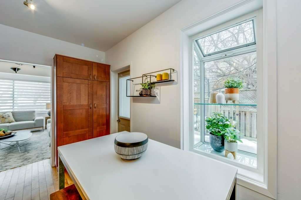 277 Hastings Ave, Toronto, ON M4L2L9 | 3 Bedroom 2 Bathroom Detached House | Image 12