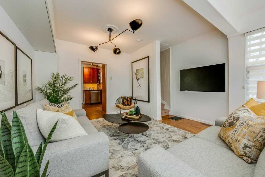277 Hastings Ave, Toronto, ON M4L2L9 | 3 Bedroom 2 Bathroom Detached House | Image 6