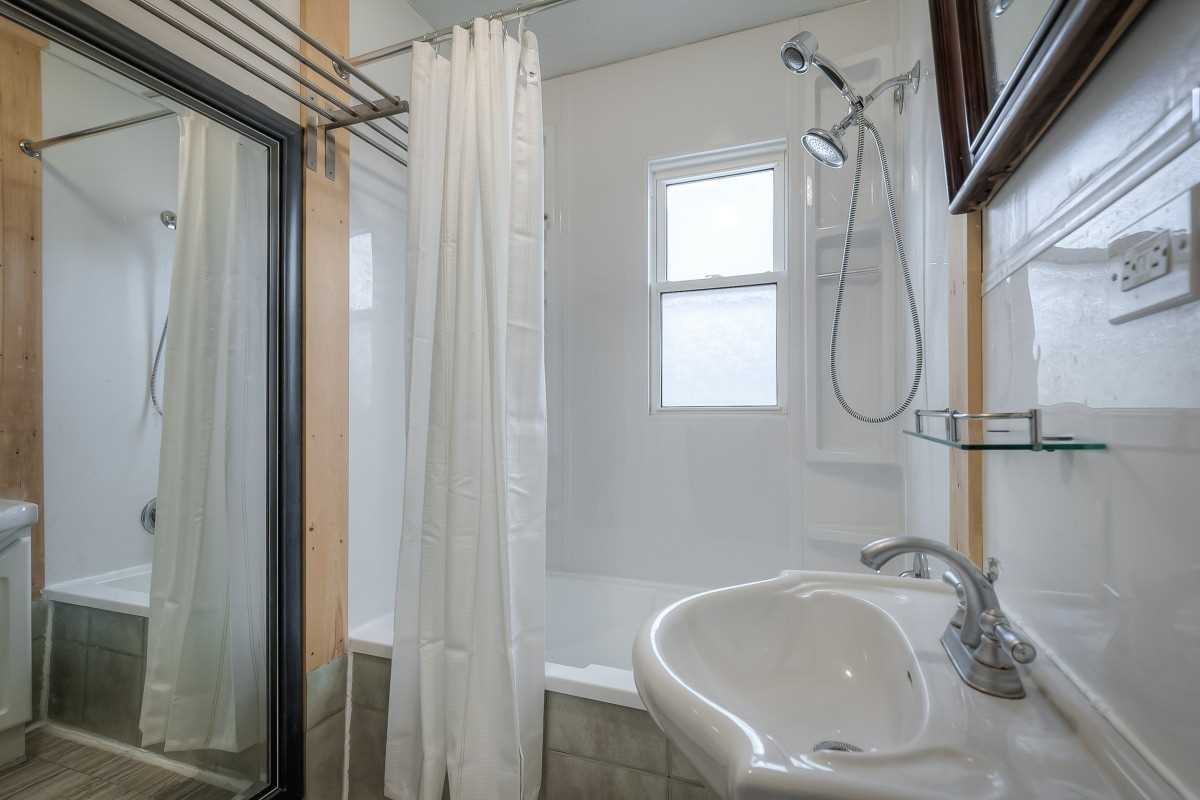 35 Lamont Ave, Toronto, ON M1S1A8 | 2 Bedroom 2 Bathroom Detached House | Image 13