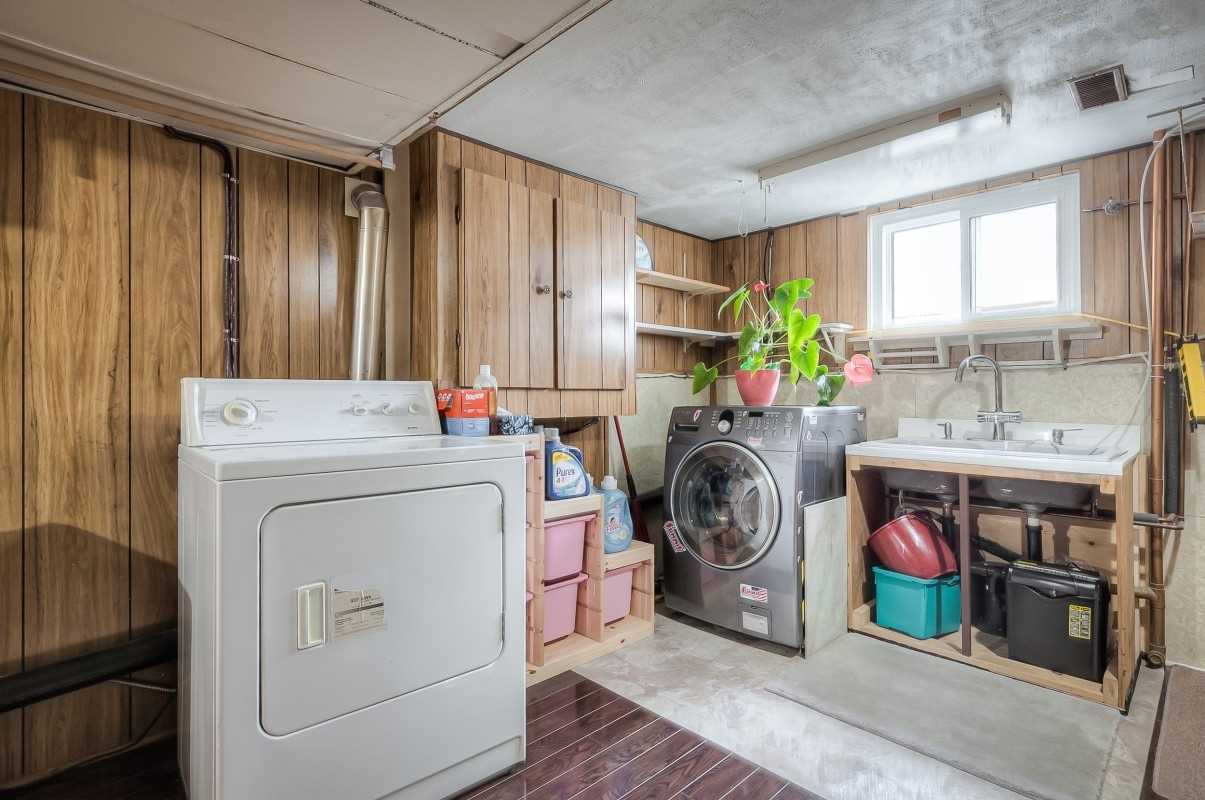 35 Lamont Ave, Toronto, ON M1S1A8 | 2 Bedroom 2 Bathroom Detached House | Image 16