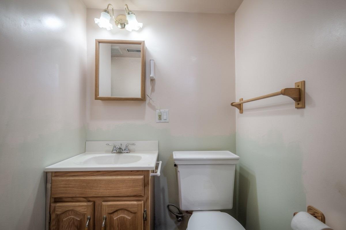 35 Lamont Ave, Toronto, ON M1S1A8 | 2 Bedroom 2 Bathroom Detached House | Image 17