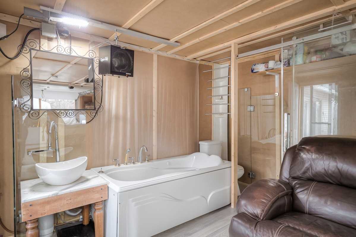 35 Lamont Ave, Toronto, ON M1S1A8 | 2 Bedroom 2 Bathroom Detached House | Image 26