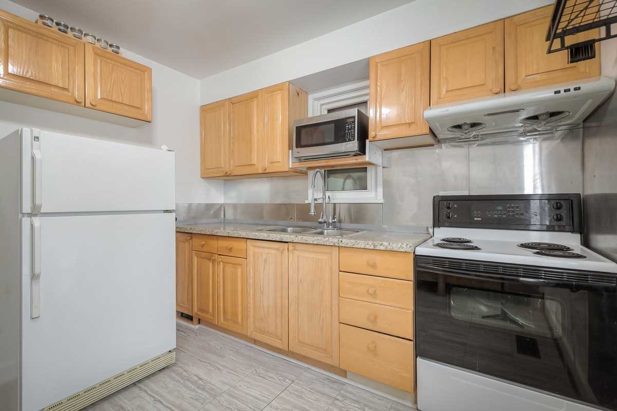 35 Lamont Ave, Toronto, ON M1S1A8 | 2 Bedroom 2 Bathroom Detached House | Image 9